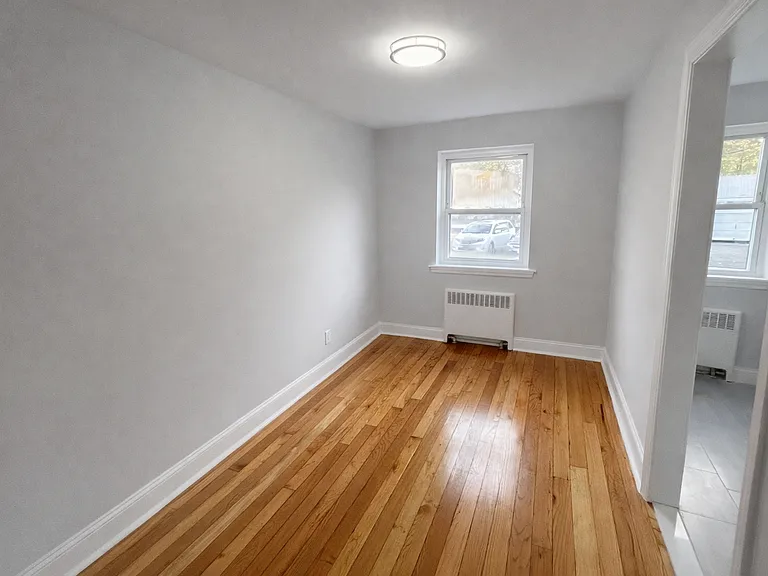 Michael Manor Apartment Homes — Photo 23