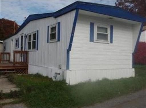 2nd image of 34 Crestview St