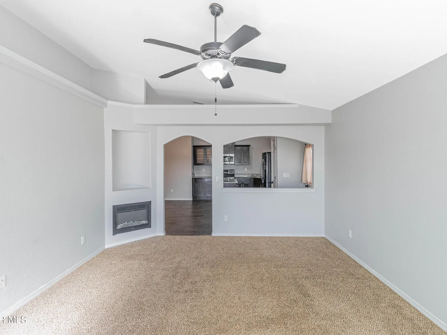 4 bed, 2.0 bath, 1483 sqft, $1,650 — Photo 2