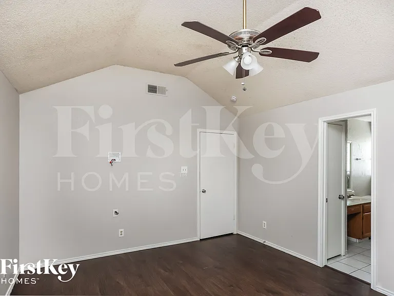 1317 Edelweiss Dr — Photo 9