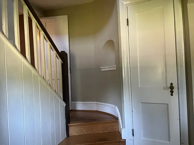 N Pershing Dr — Photo 17