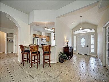 3rd image of 13905 Suntan Ave