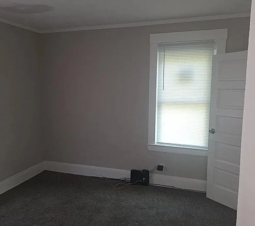 Unit Photo
