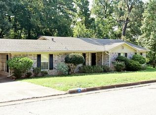 138 Crestwood St, Nacogdoches, TX 75961