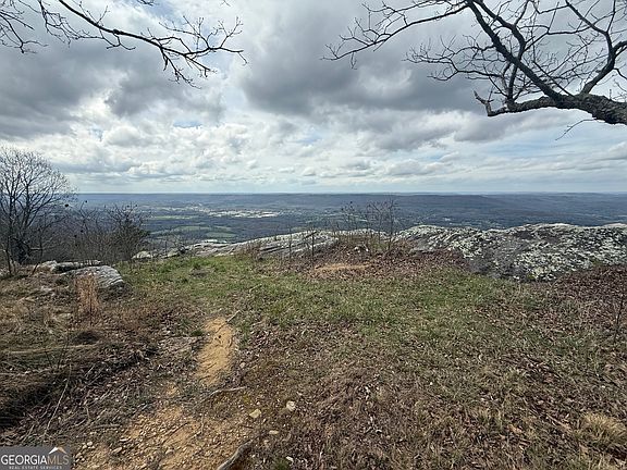 2nd image of 17 Scenic Hwy