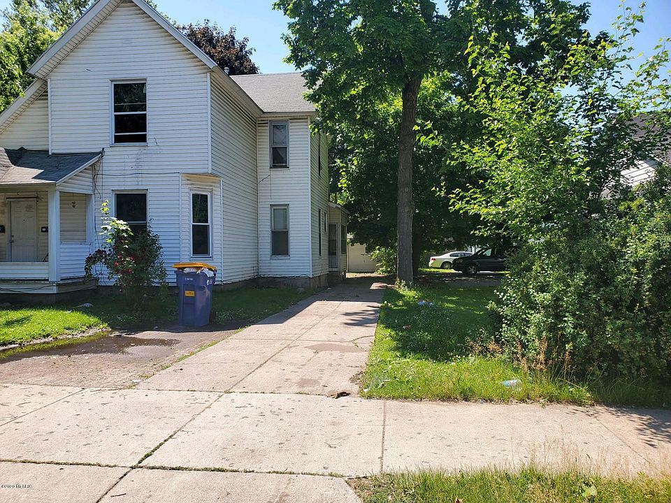 1st image of 755 Turner Ave NW