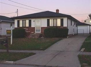 1427 E 262nd St, Euclid, OH 44132
