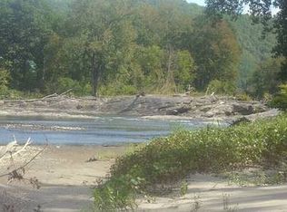 832 N Windsor St, South Royalton, VT 05068