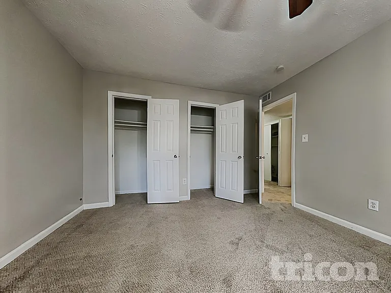 525 Windsor Dr SE — Photo 8
