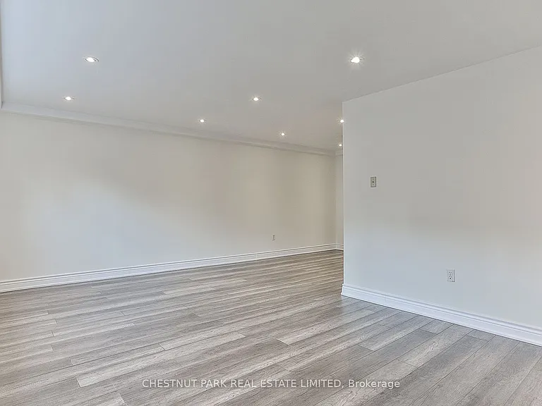 76 Walmsley Blvd #1 — Photo 13