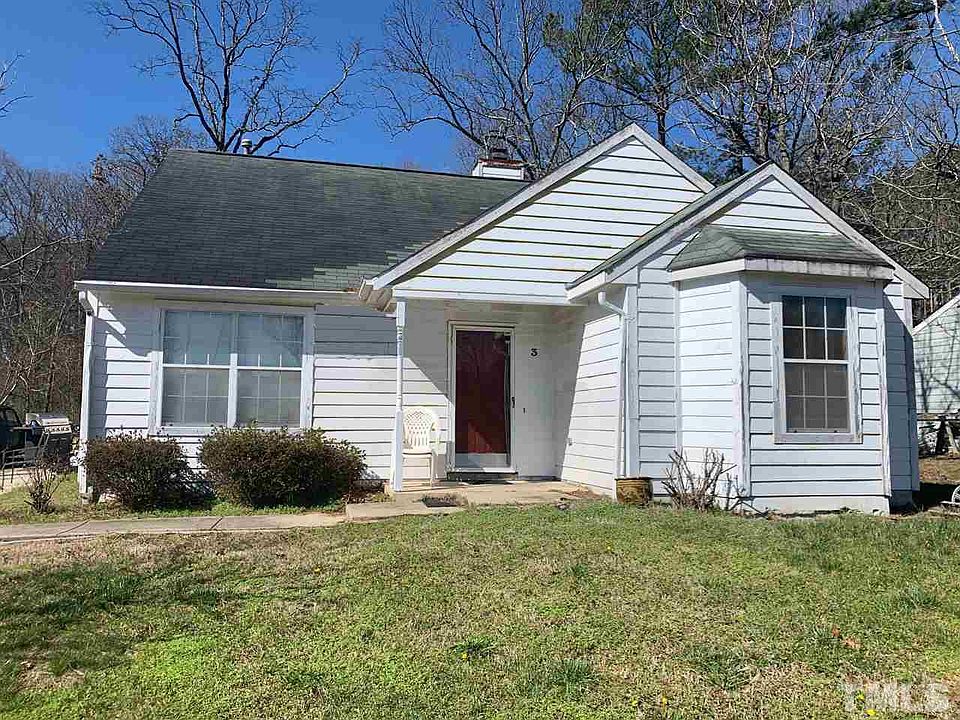 2nd image of 3 Howlett Pl