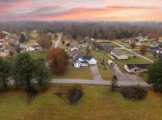 3033 Clear Springs Dr, London, KY 40744