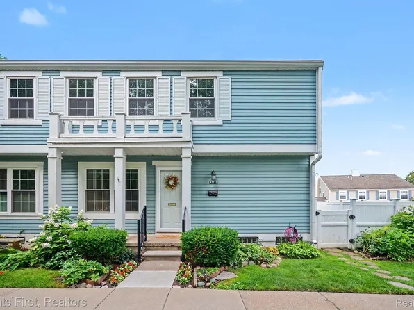 41715 Onaway Dr, Northville, MI 48167