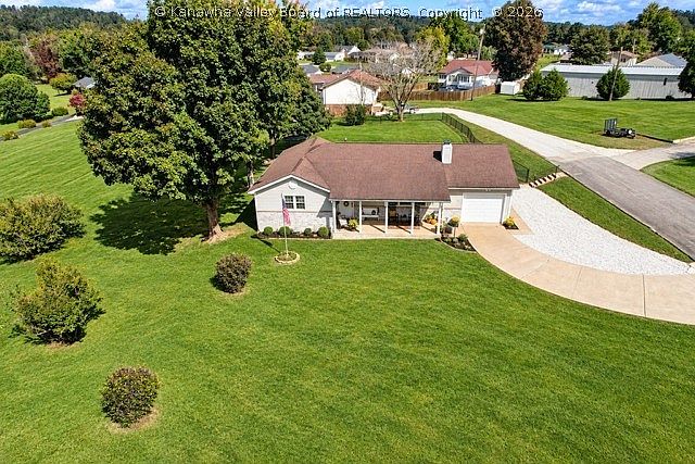 38th image of 51 Quenwood Ln