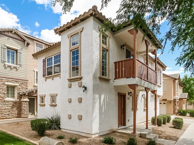 4068 E Windsor Dr — Photo 4