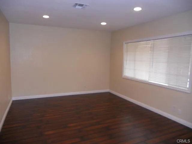 7438 Milwood Ave — Photo 3