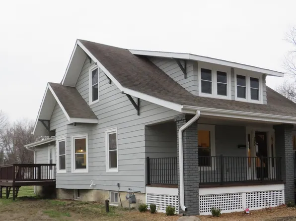 520 W Vest St, Marshall, MO 65340