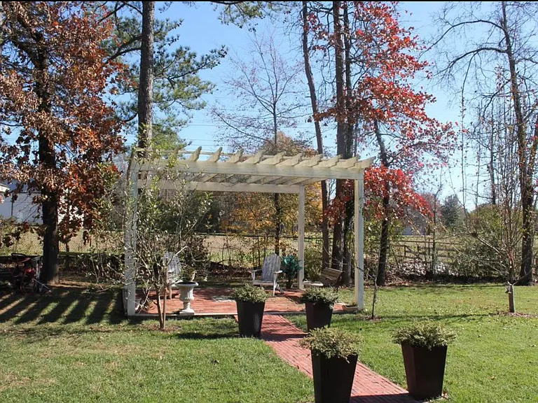 1834 Holly Oak Ln — Photo 14