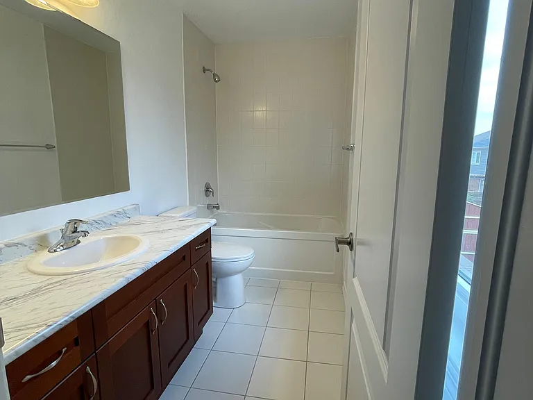 243 Seabrook Dr — Photo 9
