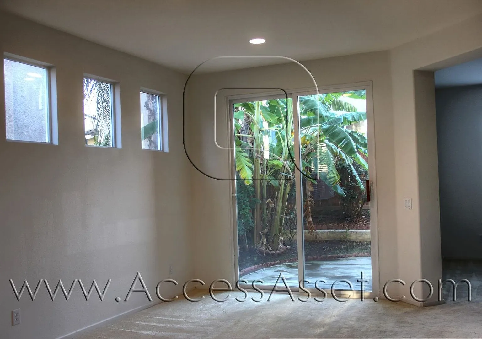 Spacious 3-Bedroom Temecula Home with Loft & Two-Car Garage — Photo 4