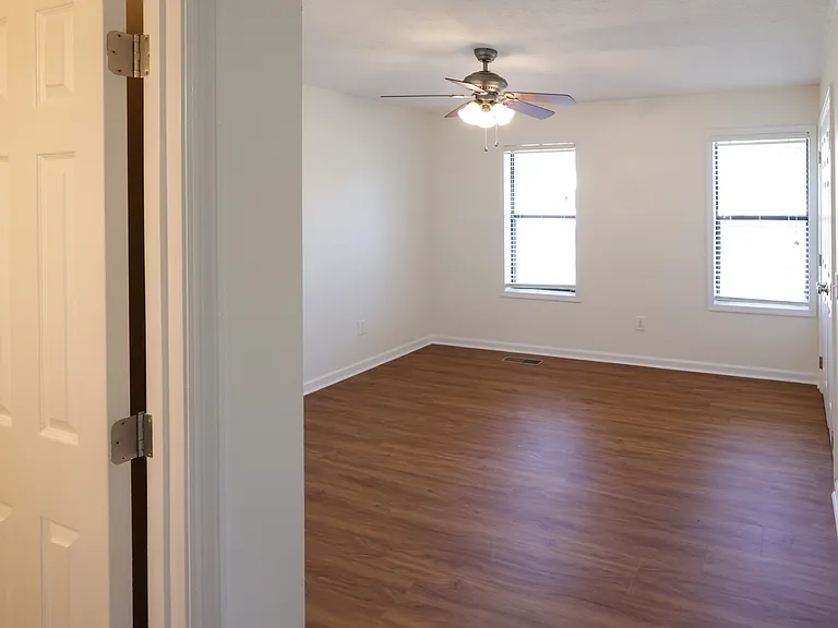 111 S Ross St #7 — Photo 11