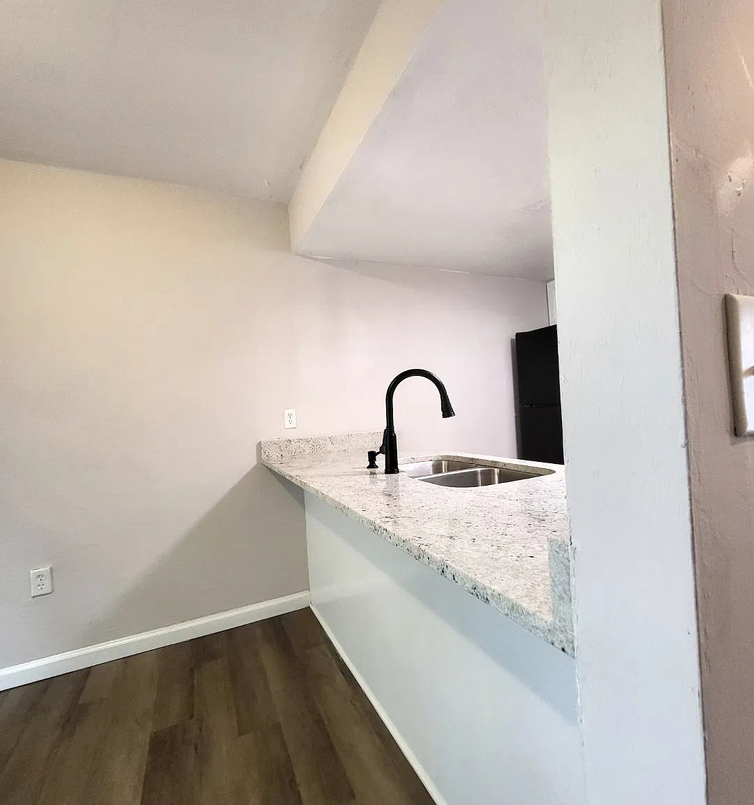 2 bed, 950 sqft, $1,150 — Photo 4