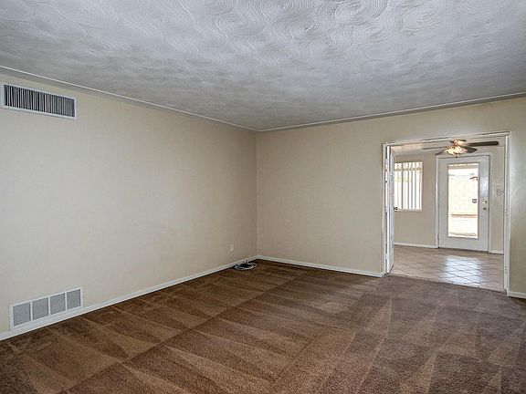4th image of 2130 W Cactus Wren Dr