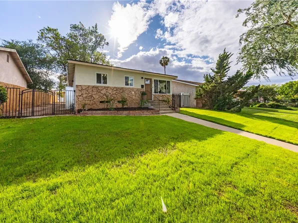 946 Cedar St, Corona, CA 92879
