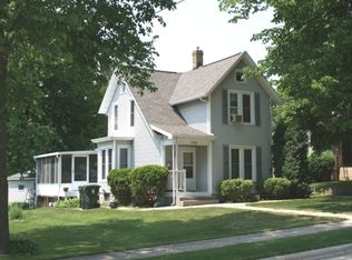 166 Columbus St, Sun Prairie, WI 53590