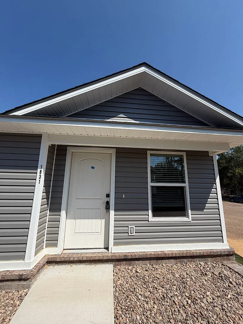 Move-In Special - October Free! — Photo 1