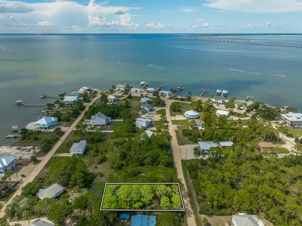 320 Howell St, Eastpoint, FL 32328