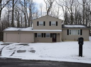 425 Tara Ln, Webster, NY 14580