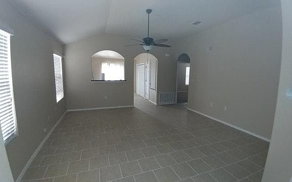 3rd image of 2223 Mission Cir