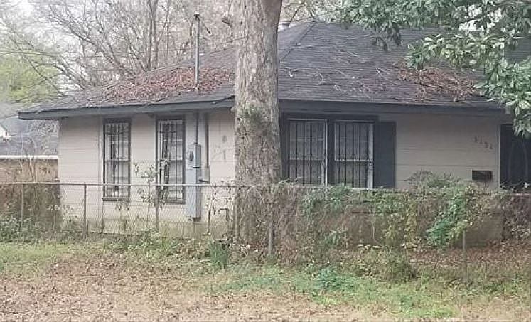 2nd image of 3131 Pluskat Ave