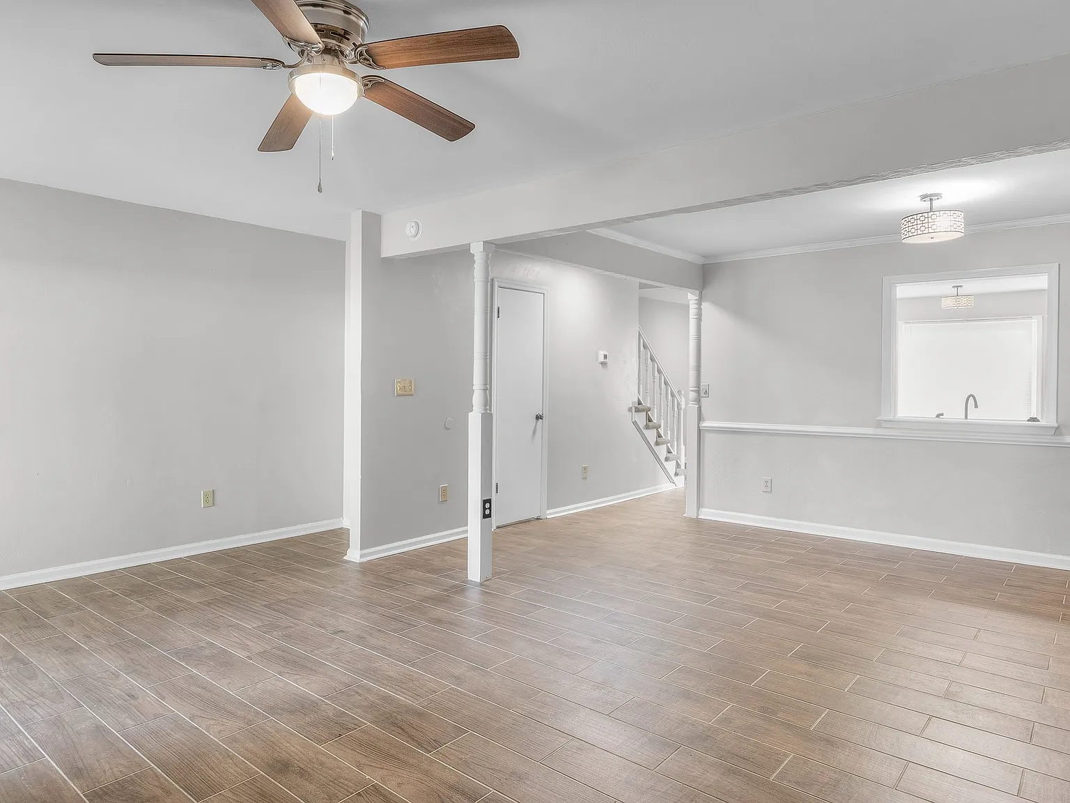 3 bed, 2.5 bath, 1498 sqft, $2,100 — Photo 3