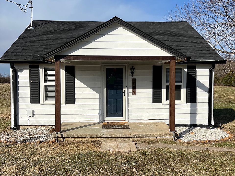 1st image of 903 Dreyfus Rd