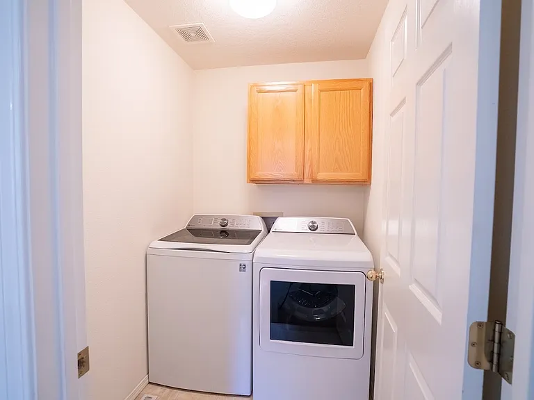 1502 N Madson Ln — Photo 11