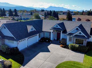 1011 N New Meadows Loop, Sequim, WA 98382