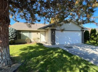 835 Eastland Park Dr, Twin Falls, ID 83301