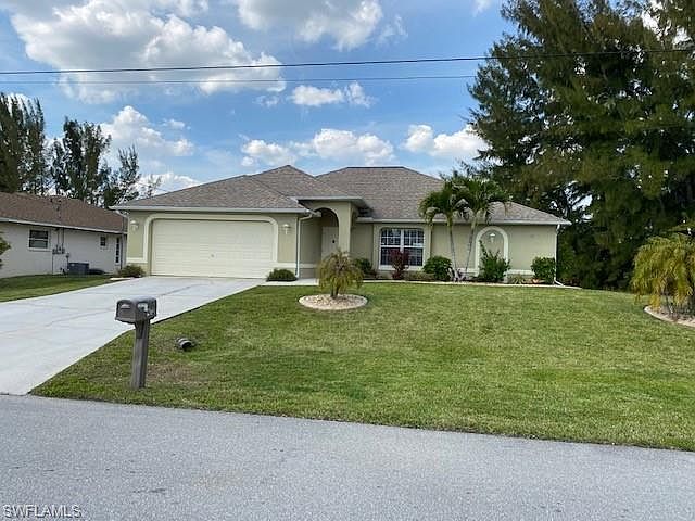 1st image of 403 SE 16th St