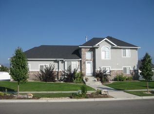 6457 S Gold Medal Dr, Taylorsville, UT 84129