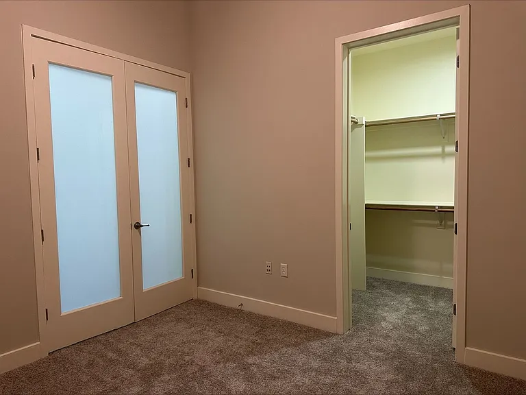 Axis 2300 Apartments — Photo 150