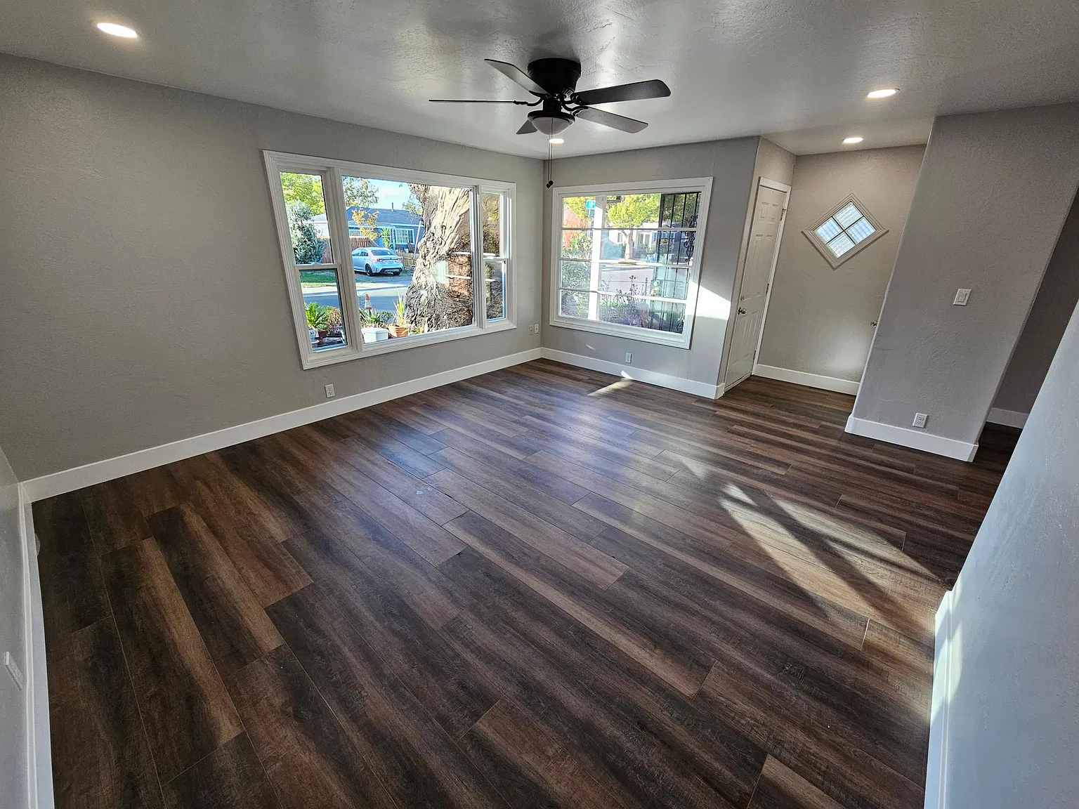 2 bed, 1075 sqft, $2,035 — Photo 1
