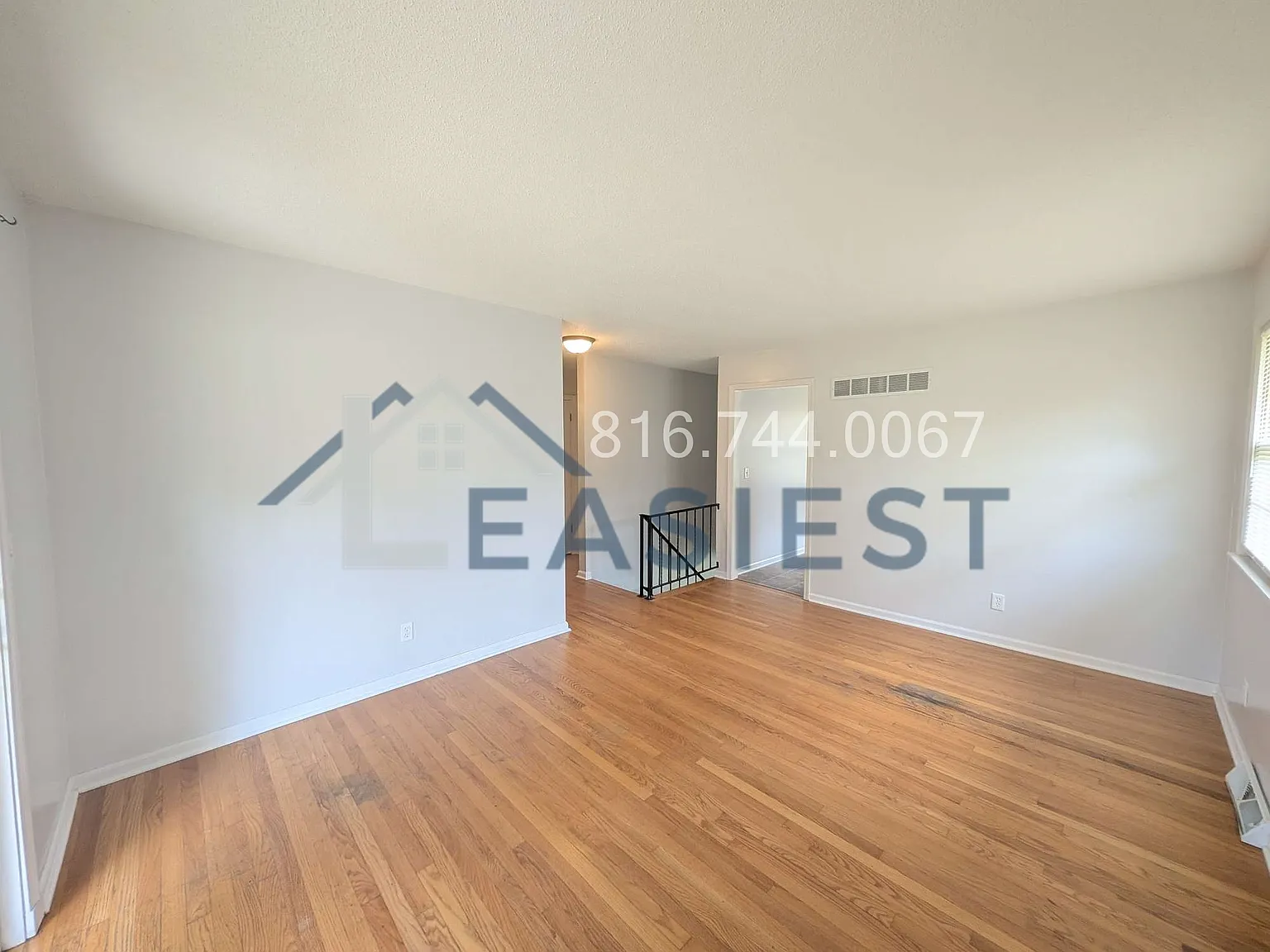 2 bed, 1.5 bath, 1100 sqft, $1,375 — Photo 2