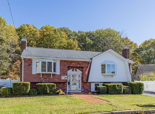 109 Merryknoll Rd, Weymouth, MA 02191