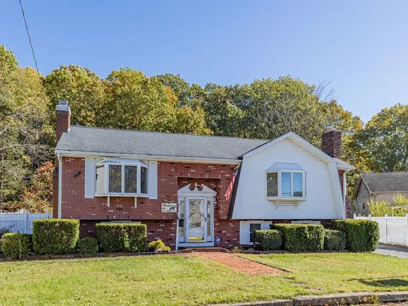109 Merryknoll Rd, Weymouth, MA 02191