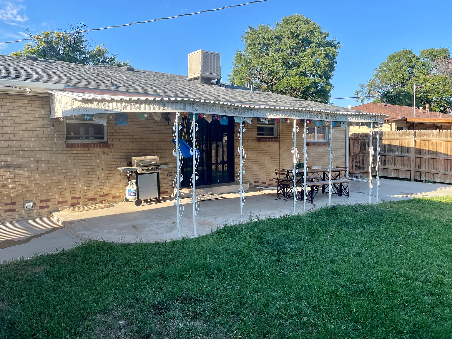 12104 E Virginia Dr — Photo 1