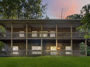 620 Harmony Ln, Burnside, KY 42519