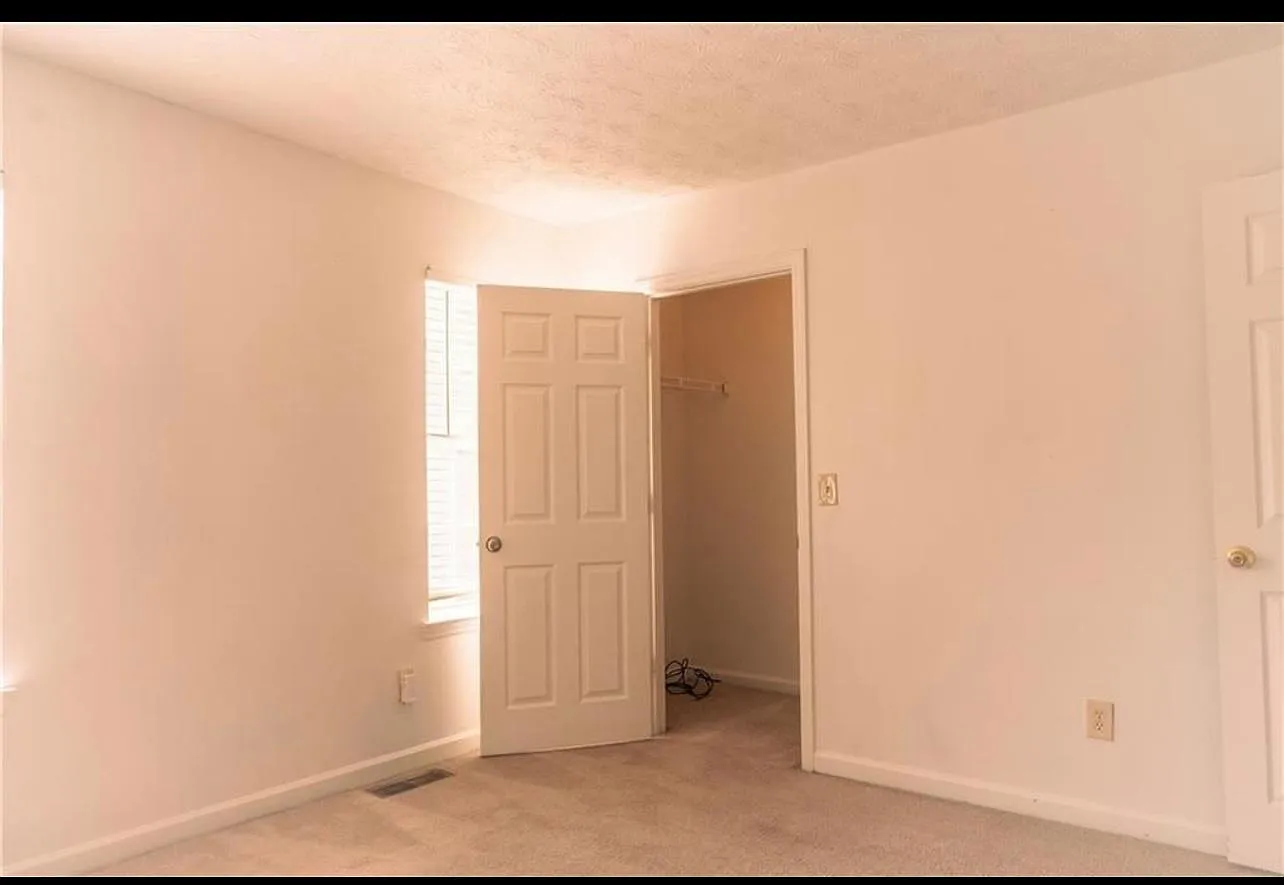 3448 Kingswood Run — Photo 1