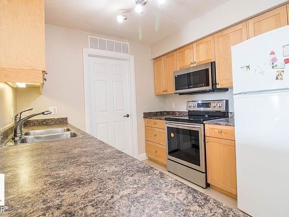 3rd image of 13111 140th Ave NW #418
